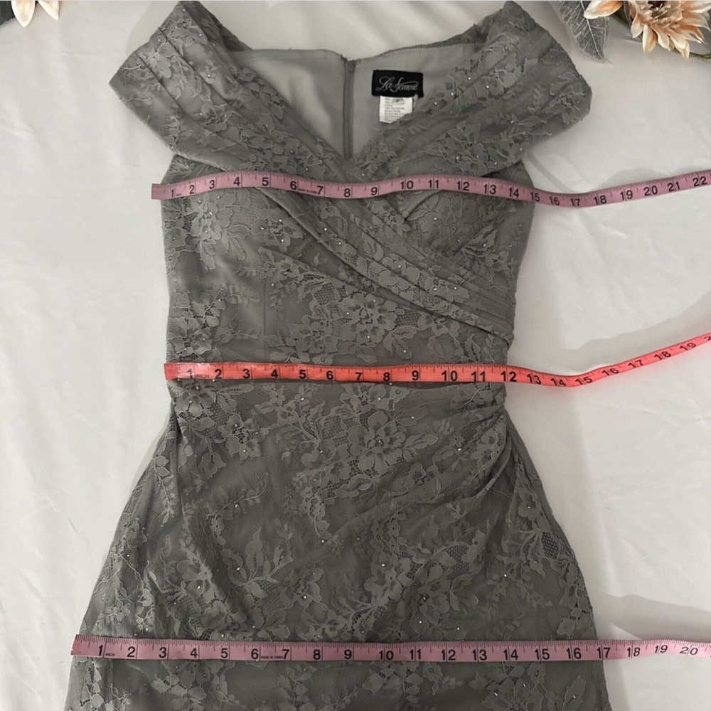 NEW $469 La Femme [ size 2 ] Portrait Neck Sparkle Lace Gown in Platinum‎ - Picture 2 of 13